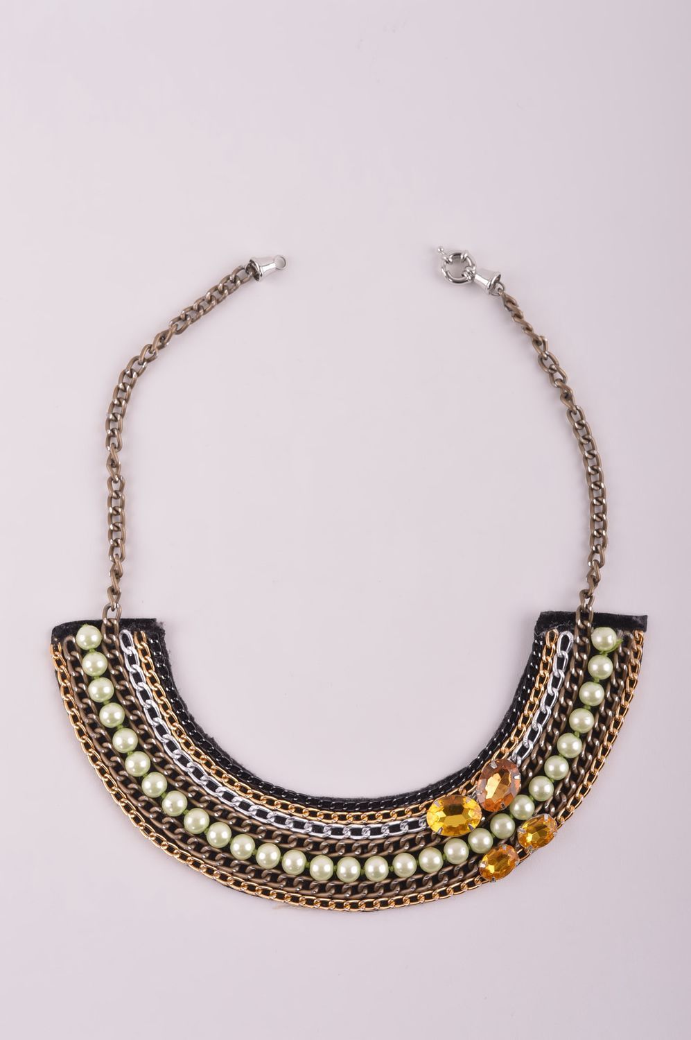 Girocollo fatto a mano collana originale con perline e pietre ornamentali foto 5