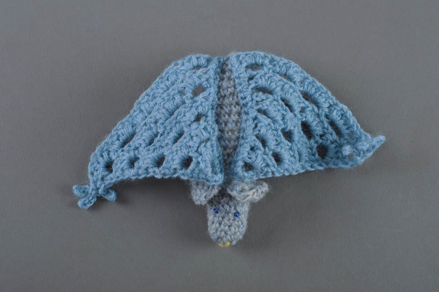 Beautiful handmade children's soft toy bat crochet of wool and acrylic photo 3