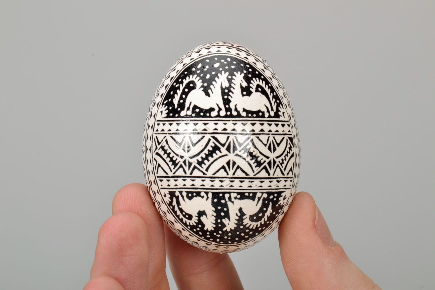Easter egg made of hen egg photo 5