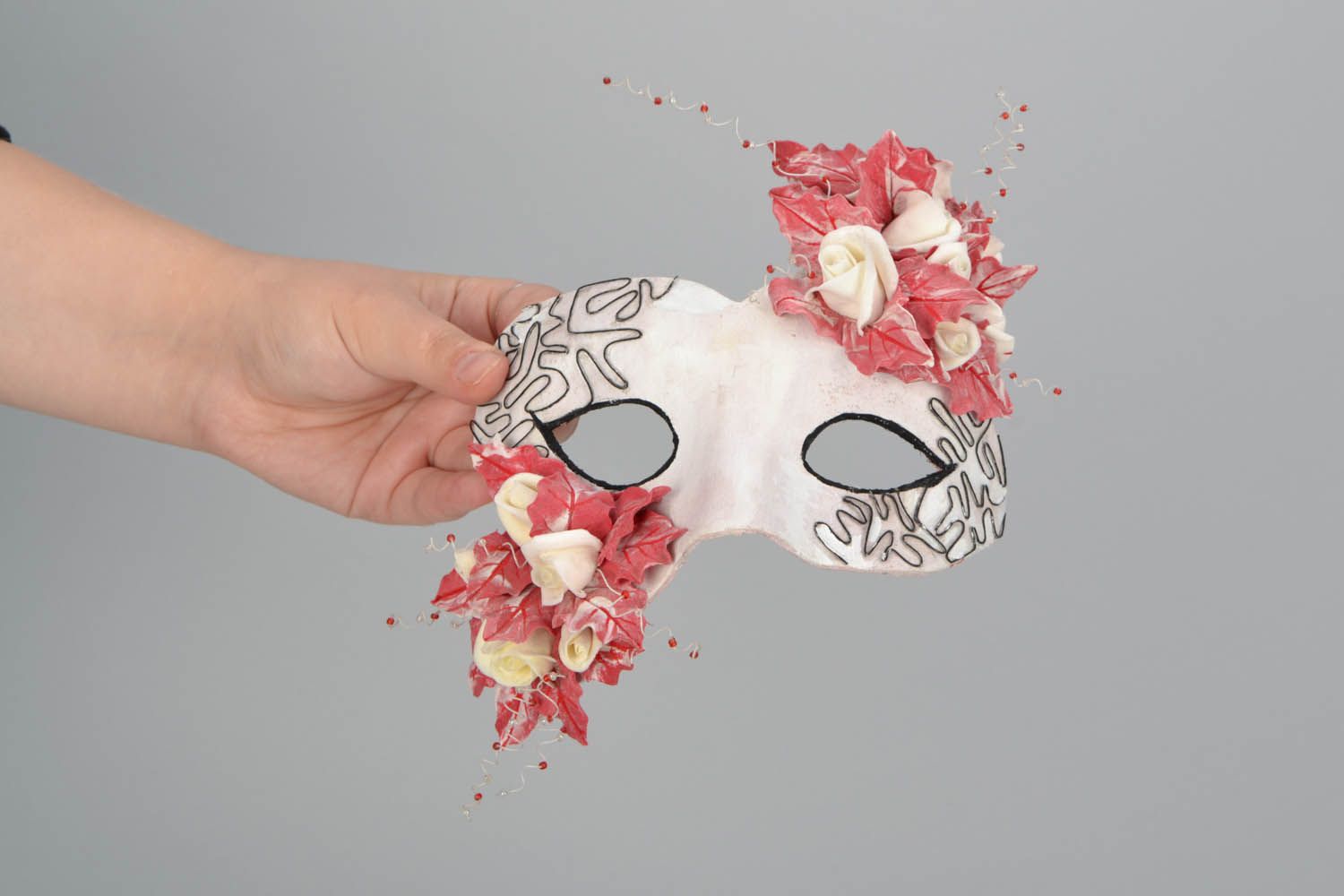 Карнавальная маска из полимерной глины фото 2