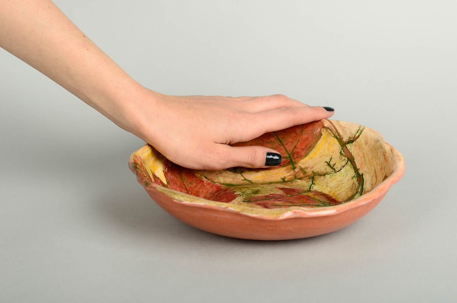 Plato de cerámica artesanal decoración de cocina plato hondo pintado con esmalte foto 2