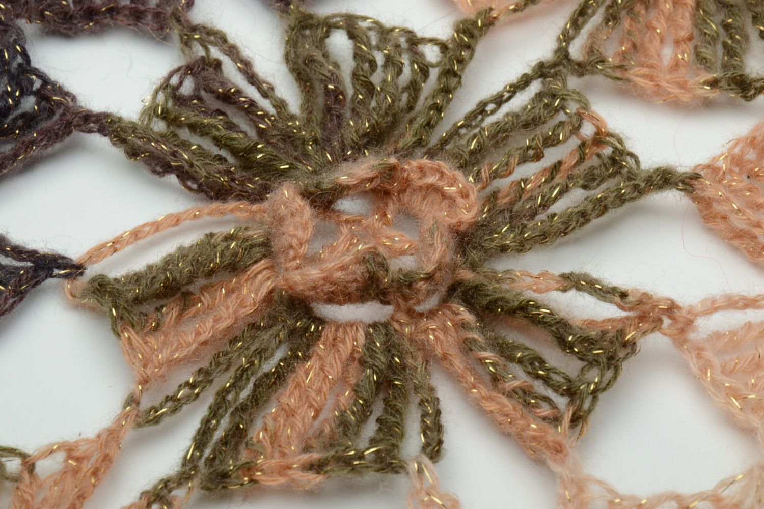 Châle tricoté au crochet en angora et laine fait main à fleurs original photo 4