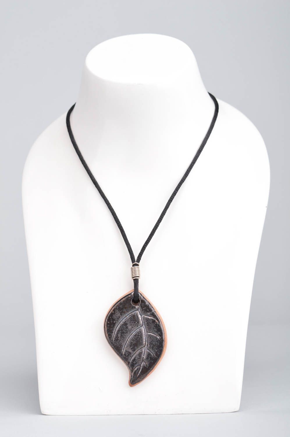 Beautiful handmade unusual clay leaf shaped pendant painted with glaze photo 5
