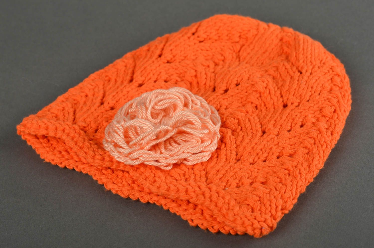 Bonnet tricot Chapeau au crochet fait main ajouré orange Vêtement enfant photo 3