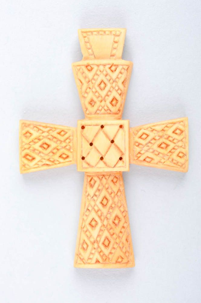 Нательный крестик ручной работы крест без распятия деревянный крестик на шею  фото 2