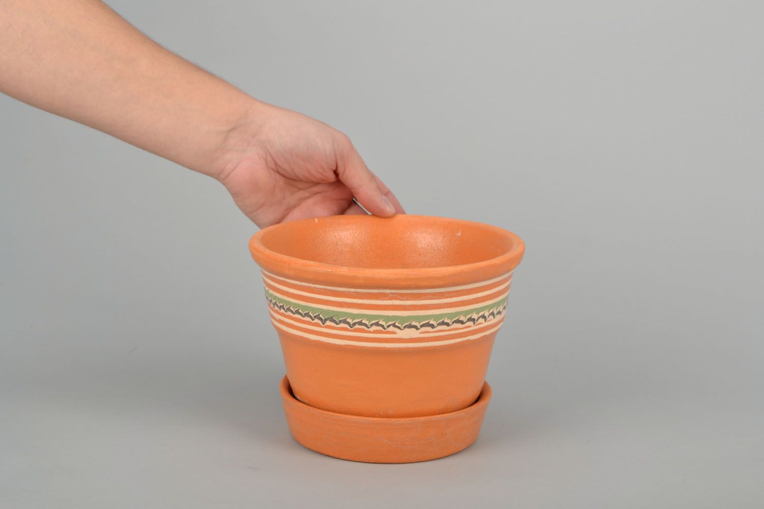 Ceramic pot for flowers photo 2