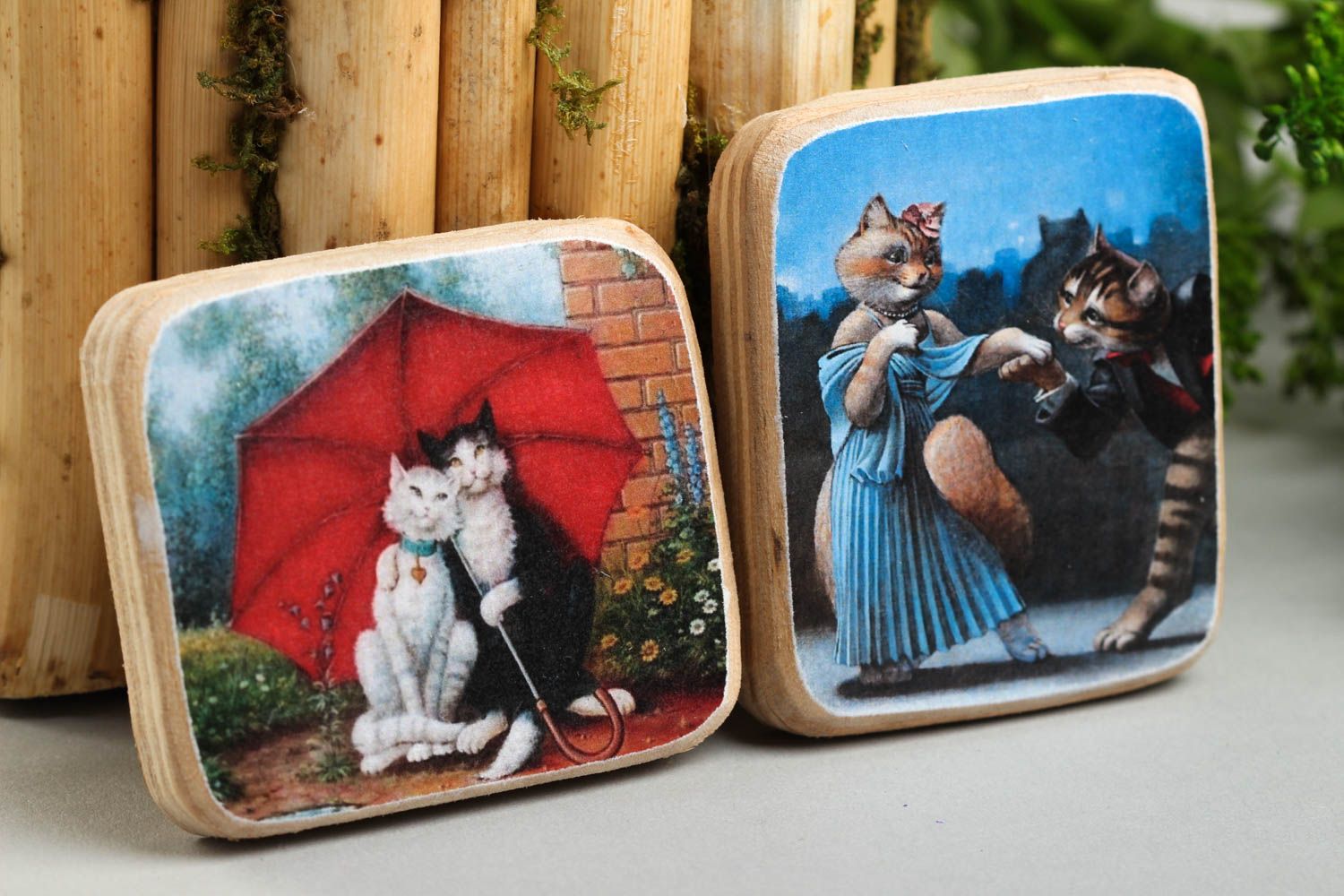 Magnets en bois faits main Aimants frigo 2 pièces couples de chats Déco frigo photo 1
