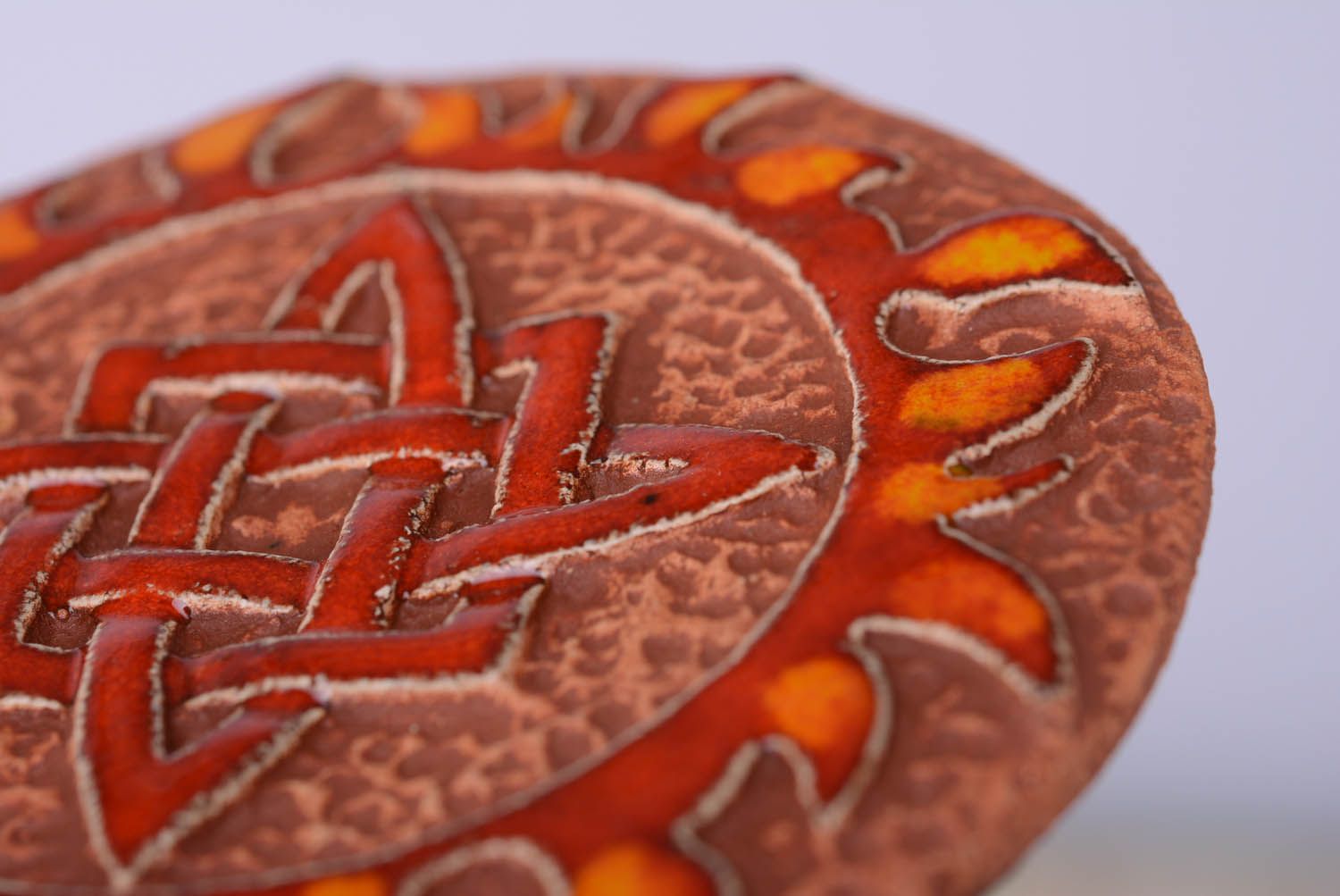 Pingente talismã de cerâmica com padrão de fogo coberto com esmalte Estrela da Rússia foto 2