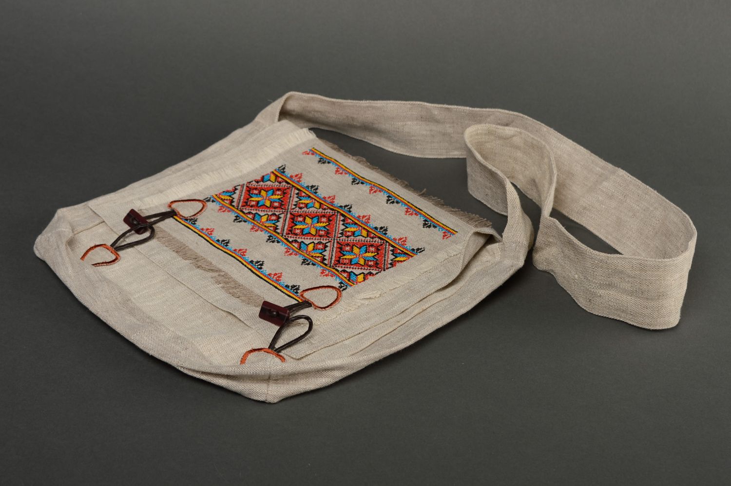 Женская сумка из ткани ручной работы с вышивкой крестиком фото 4