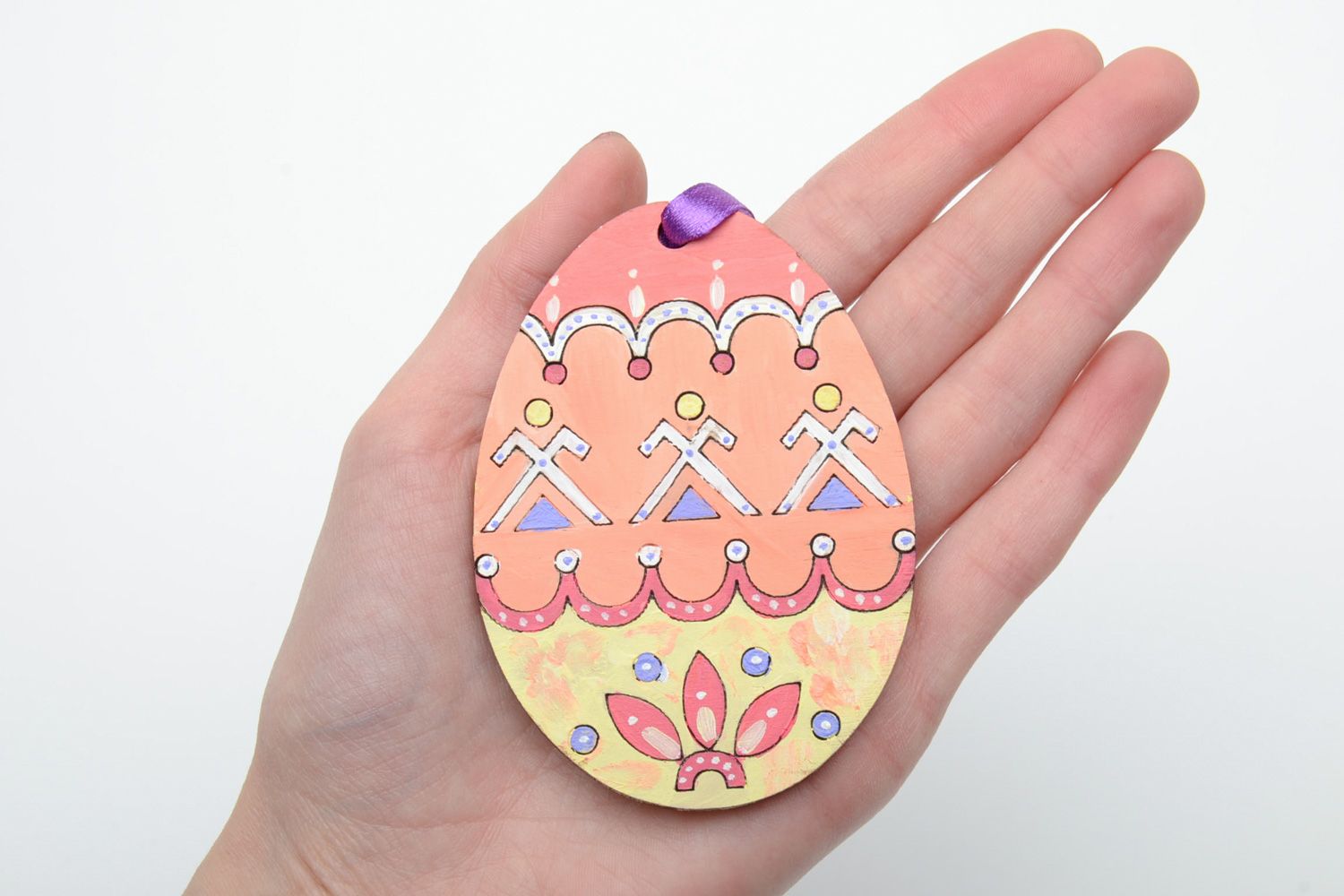 Painted plywood interior pendant egg with ribbon photo 5