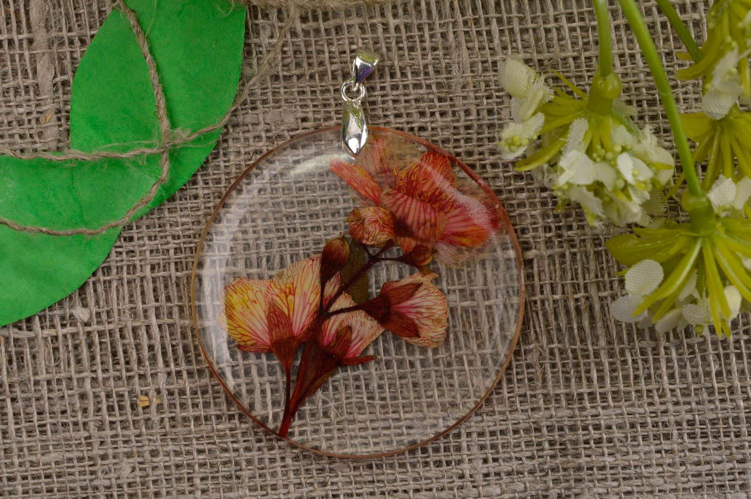 Stylish handmade botanical pendant dried flowers pendant cool jewelry designs photo 1