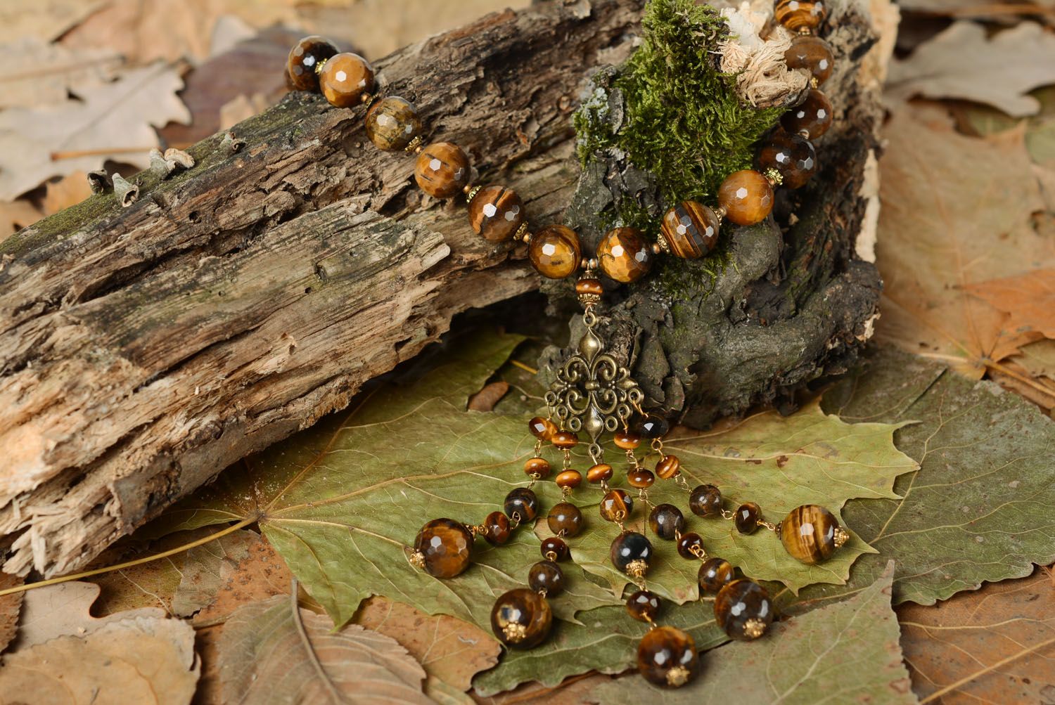 Natural stone bead necklace photo 1