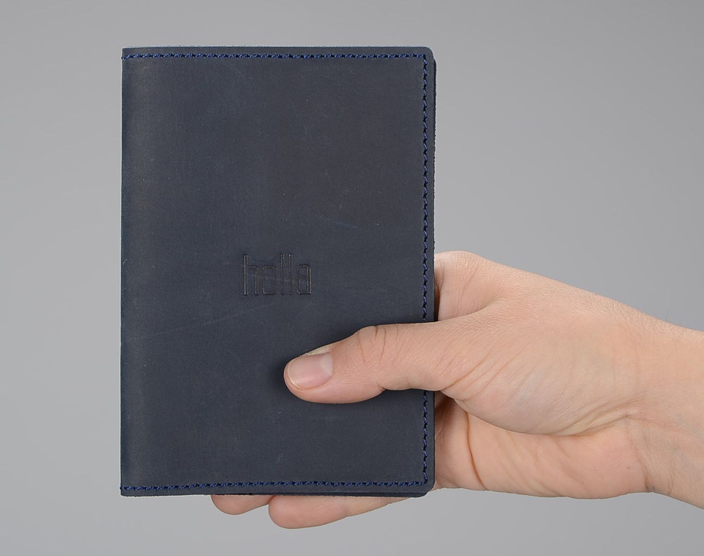 Porte-passeport en cuir bleu photo 4