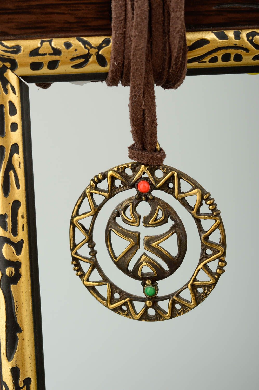 Украшение ручной работы металлическая подвеска украшение из бронзы с камнями фото 1