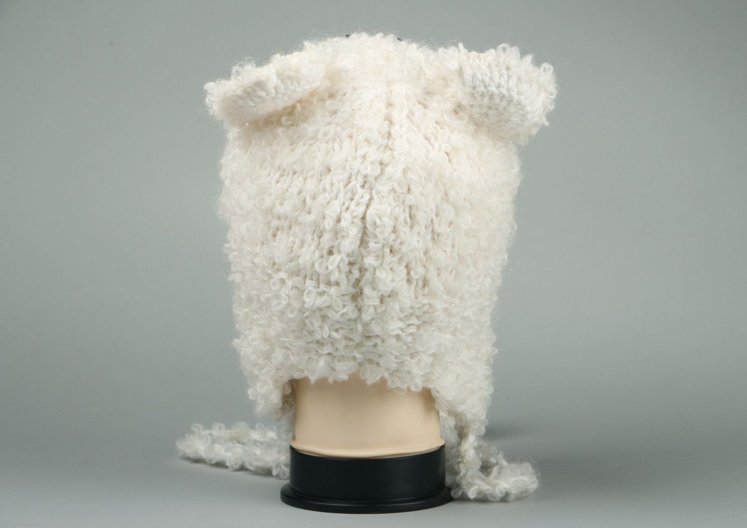 Зимняя шапка вязаная Мишка белый фото 3