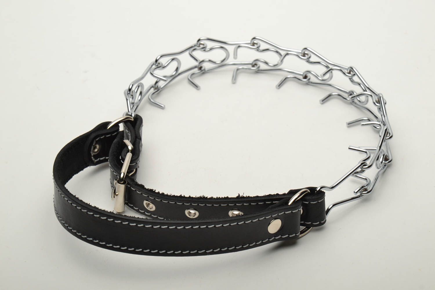 Collier chien en cuir noir et chaîne métallique photo 4