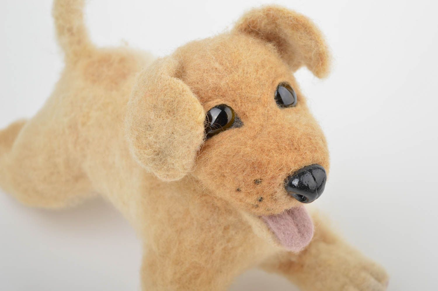 Handmade Kuscheltier Hund Haus Dekoration kleines Spielzeug aus Wolle gefilzt foto 4