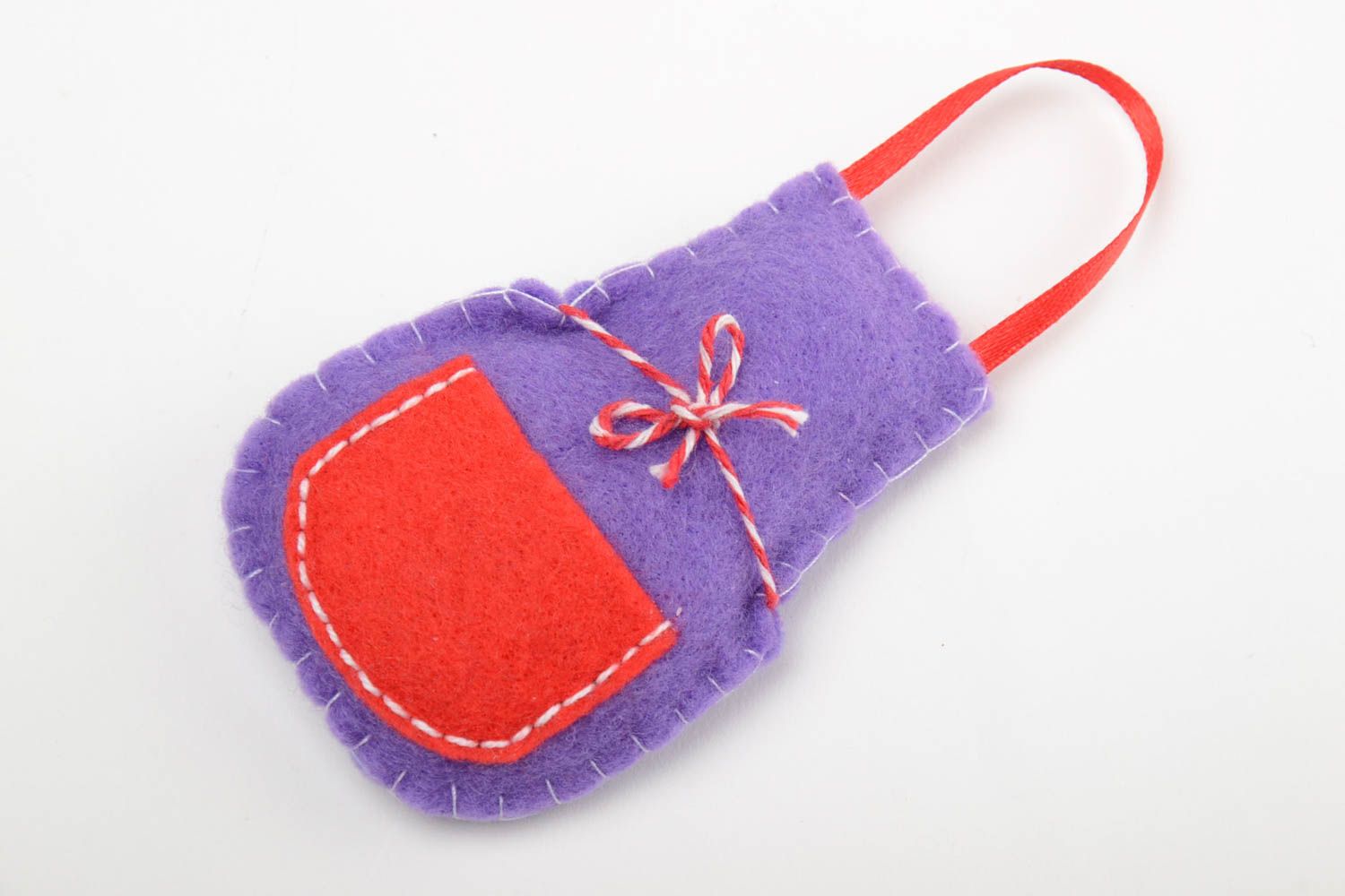 Handmade small felt soft toy fridge magnet bright violet apron with red pocket photo 2