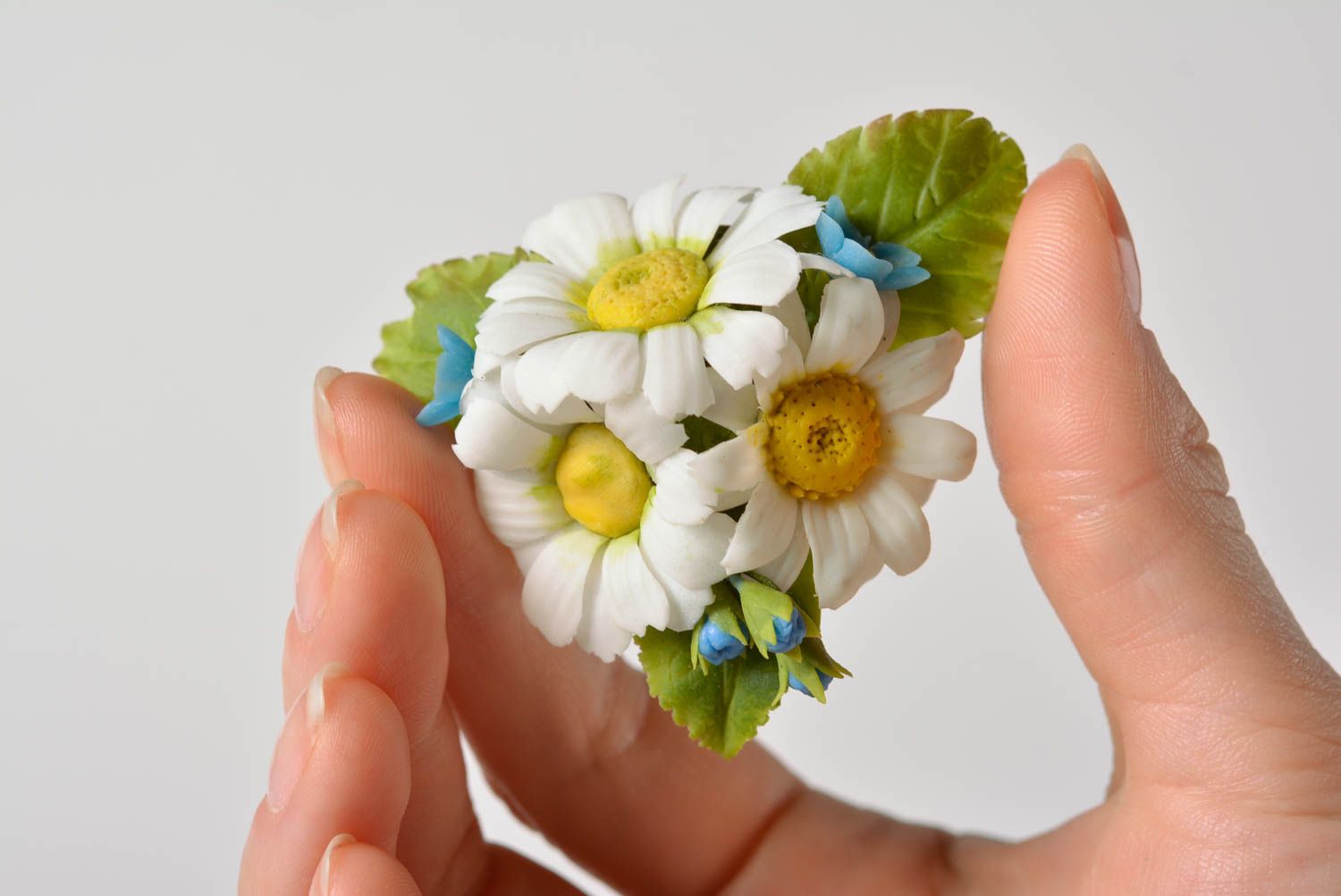 Small handmade designer flower brooch hair clip molded of polymer clay photo 1