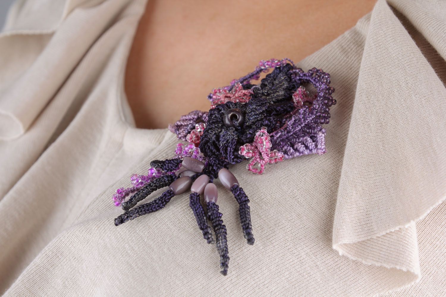 Woven macrame brooch in purple color photo 1