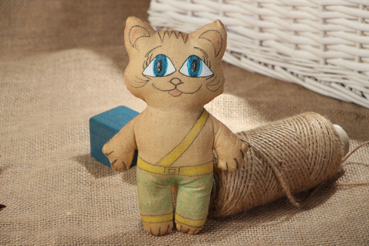 Gatto carino fatto a mano pupazzo di peluche giocattolo simpatico da bambini foto 5