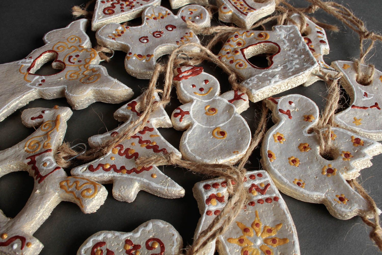 Handgefertigt Deko für Weihnachten Tannenbaum Spielzeuge Figuren aus Salzteig  foto 3