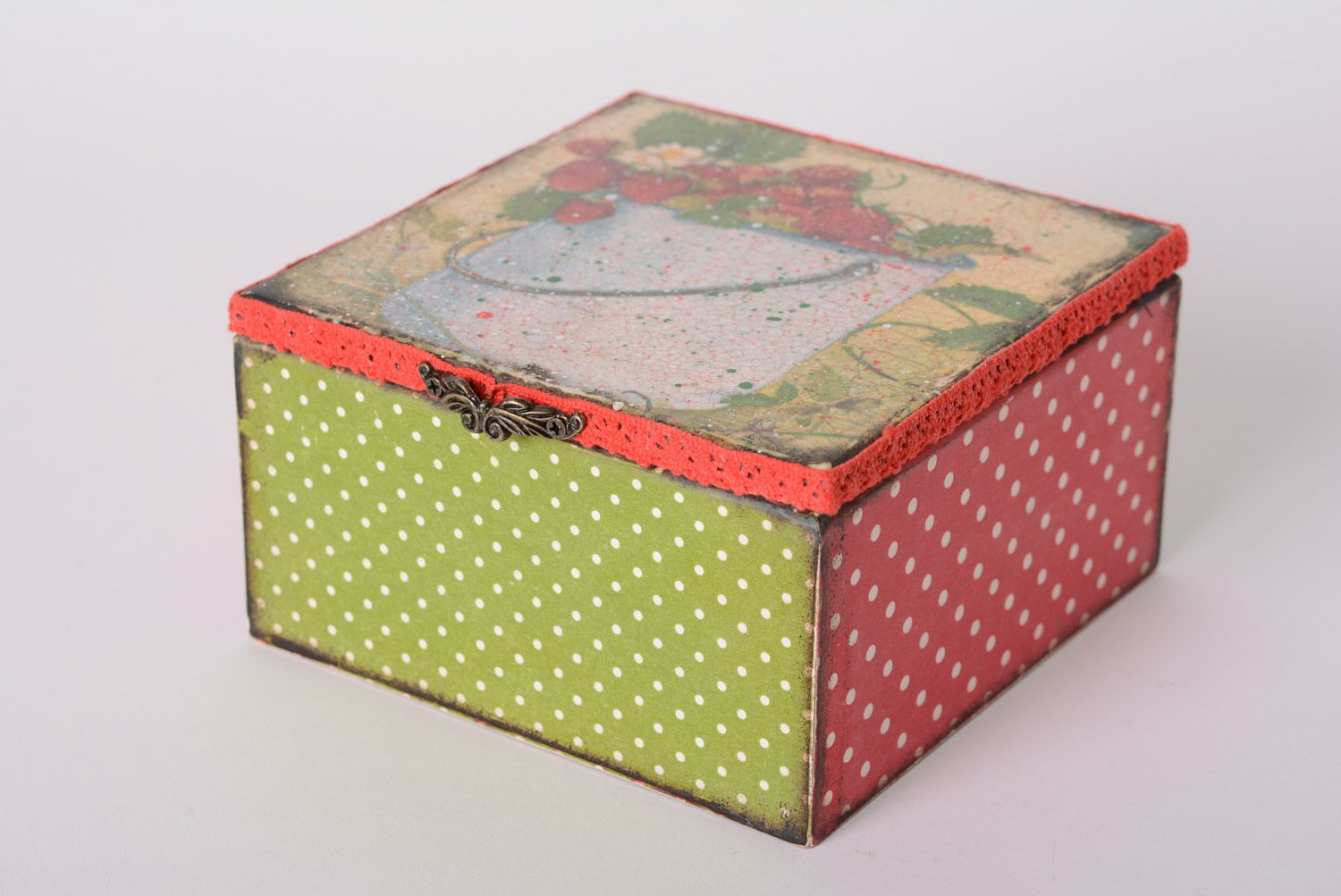 Handmade decoupage plywood square box with lid with picture photo 1