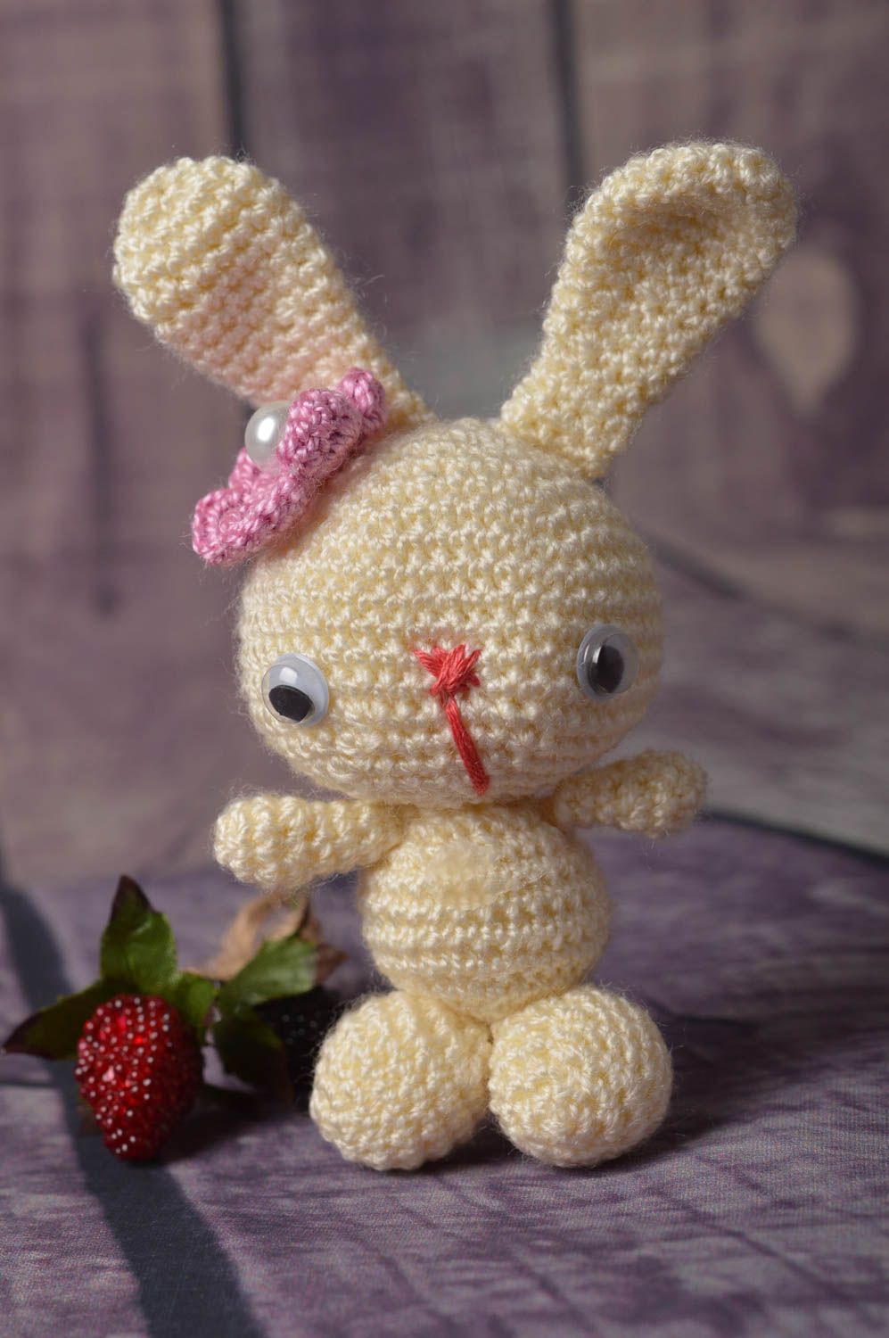 Juguete artesanal tejido a crochet peluche para niños regalo original Conejito  foto 1
