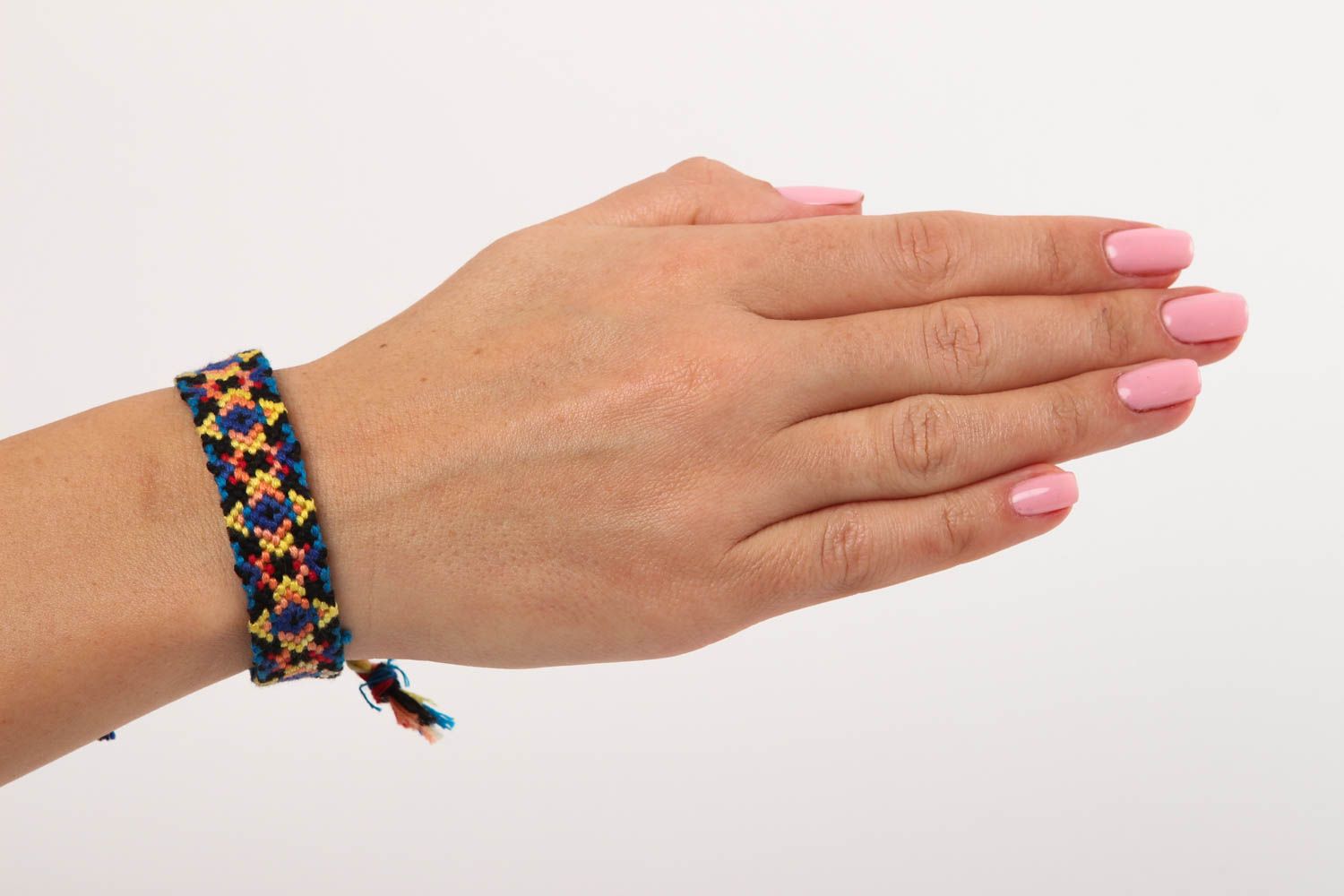 Pulsera de hilos bisutería hecha a mano fina accesorio para mujer de moda  foto 5