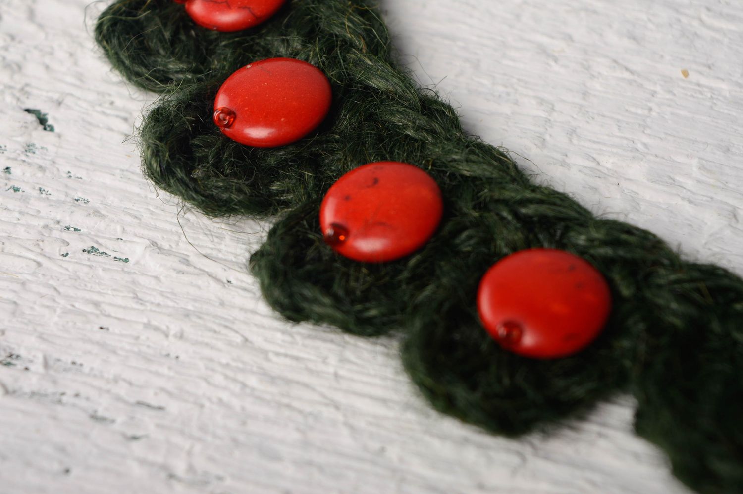 Crochet bead necklace with coral photo 3