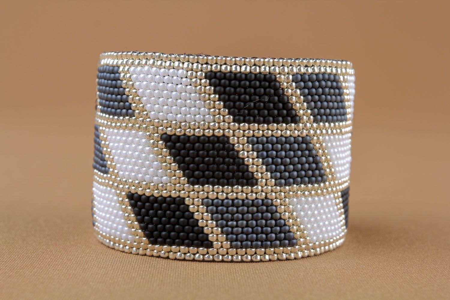 Bracelet fait main en perles de rocaille Géométrie photo 3