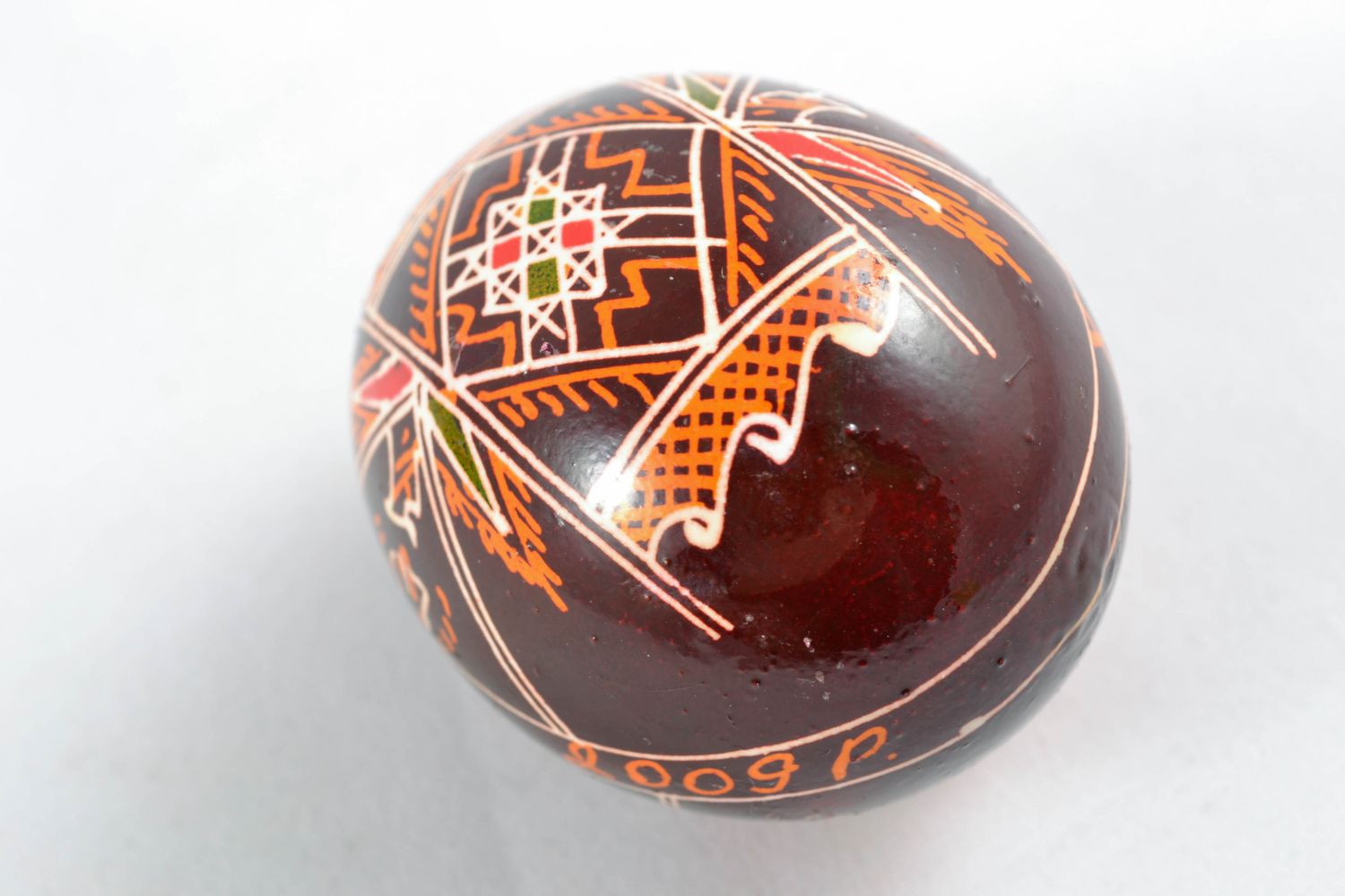 Huevo de Pascua artesanal pintado foto 3