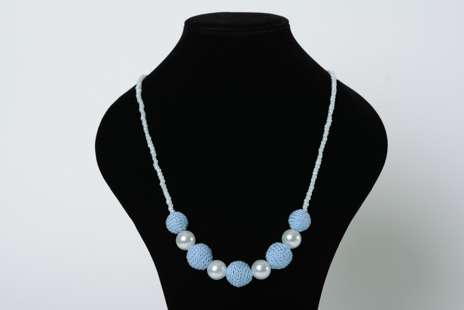 Hellblaue handgemachte Halskette aus Stoff für stillende Mütter aus Baumwollfäden  foto 2