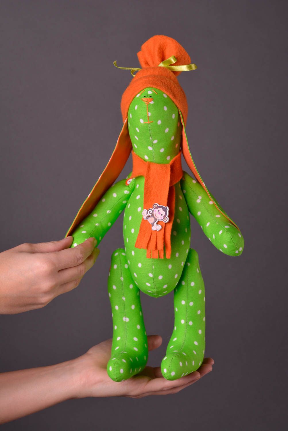 Игрушка заяц ручной работы авторская игрушка зеленая стильный подарок из ткани фото 2