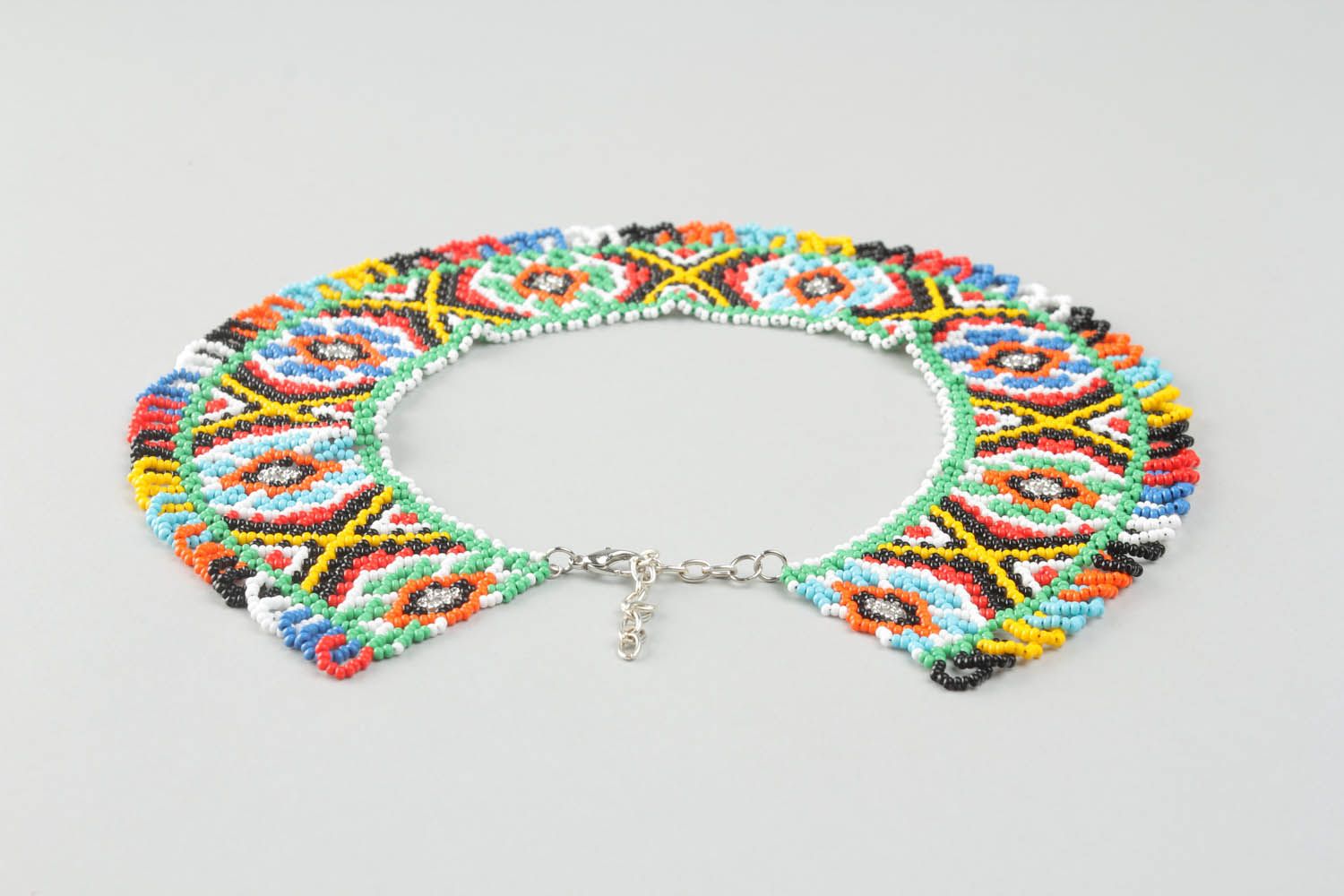 Beaded necklace in ethnic style photo 4
