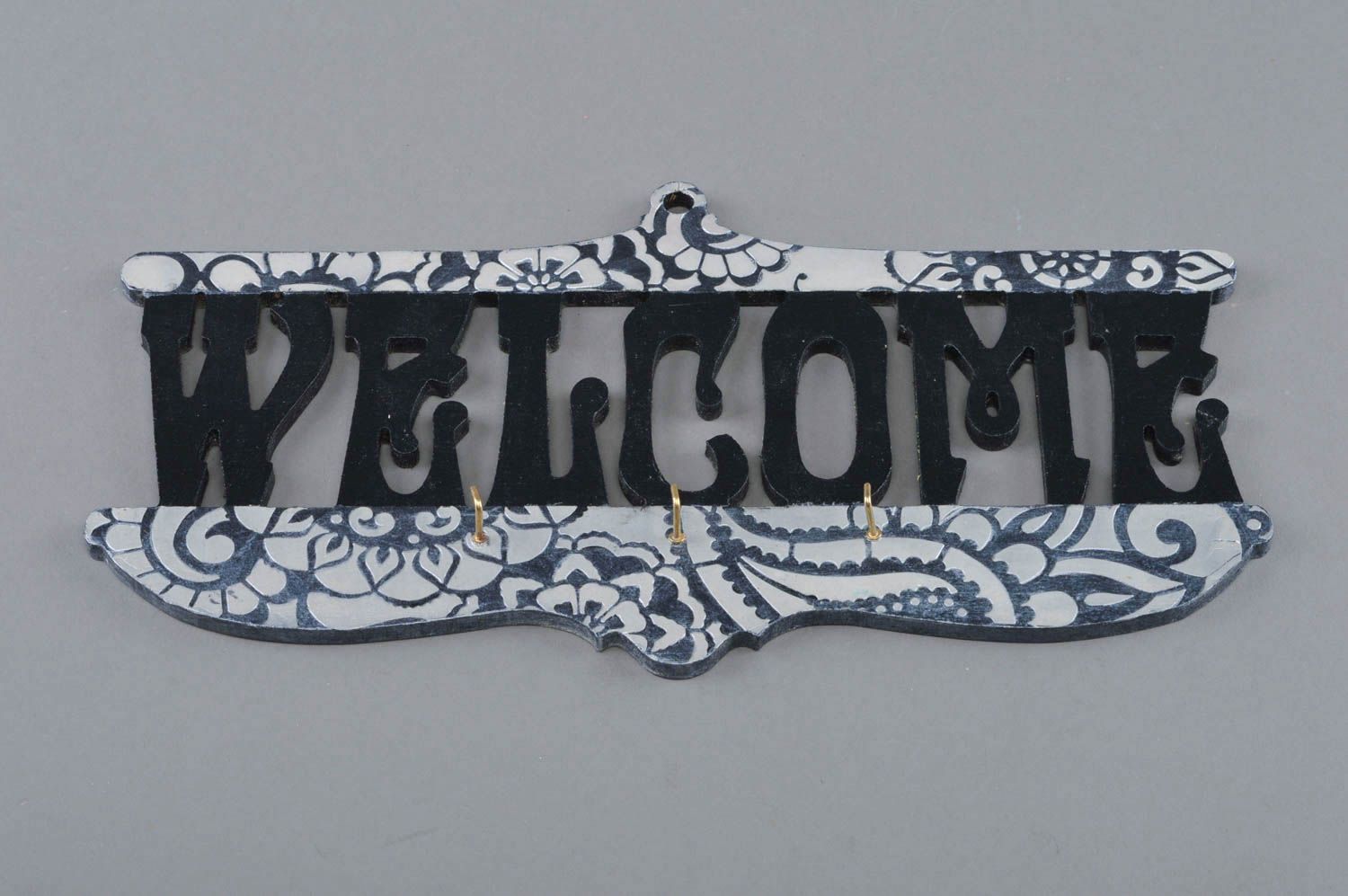 Accroche clé mural en bois fait main noir serviettage Bienvenue en anglais photo 1
