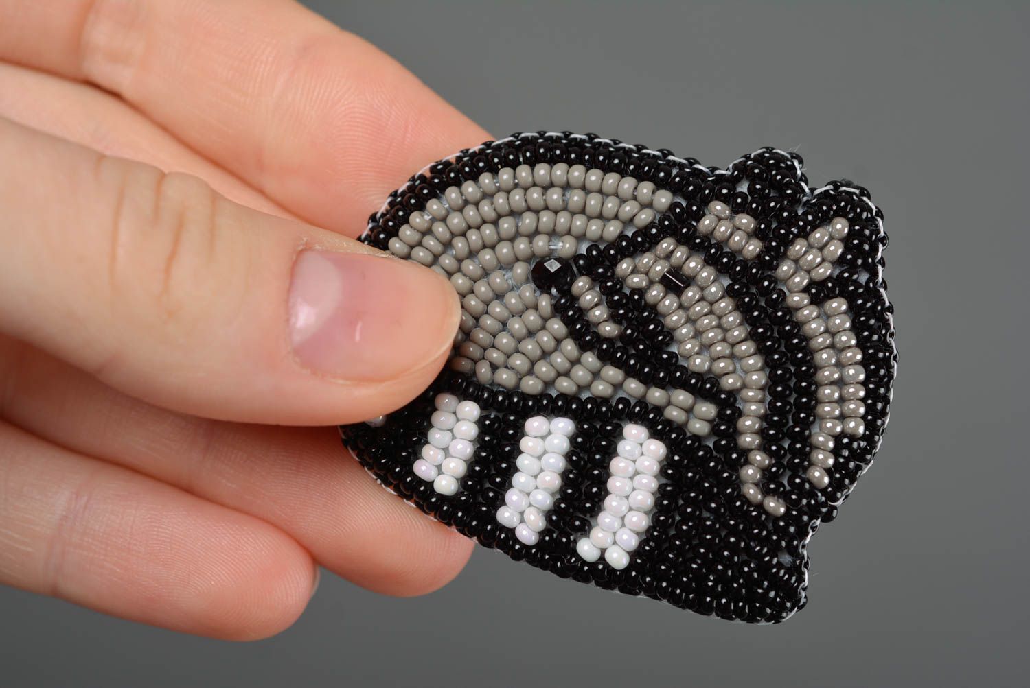 Broche fantaisie Bijou fait main perles de rocaille raton Accessoire femme photo 2