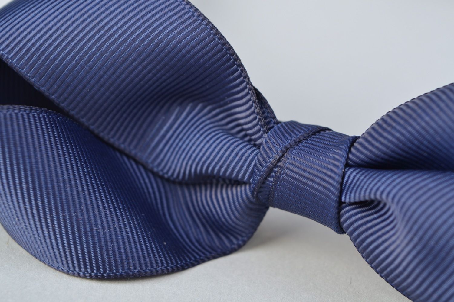 Handmade rep ribbon bow headband of blue color photo 3