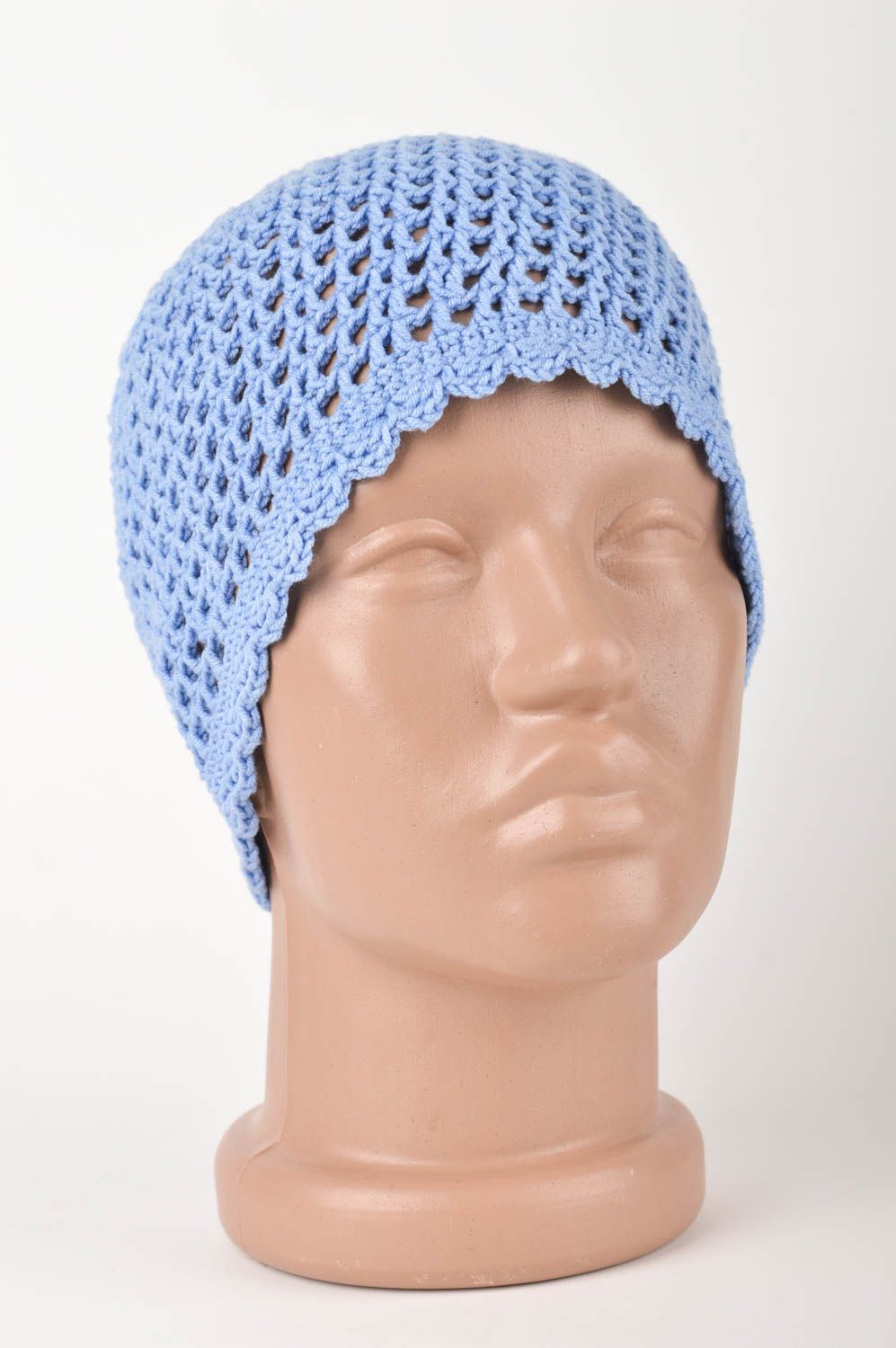 Bonnet tricot fait main Chapeau au crochet bleu ciel ajouré Vêtement enfant photo 1