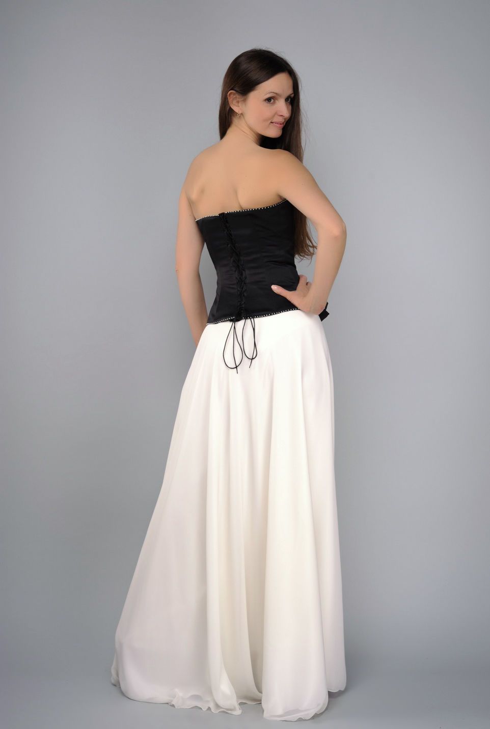 Conjunto de ropa: falda y corset foto 3