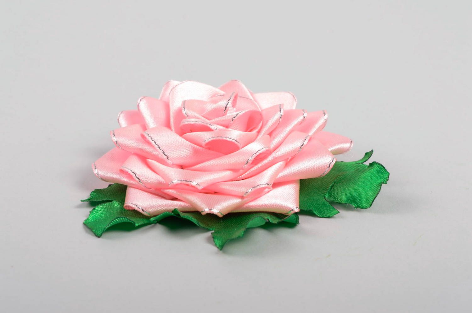 Украшение ручной работы заколка с цветком розы аксессуар для волос атласный фото 3