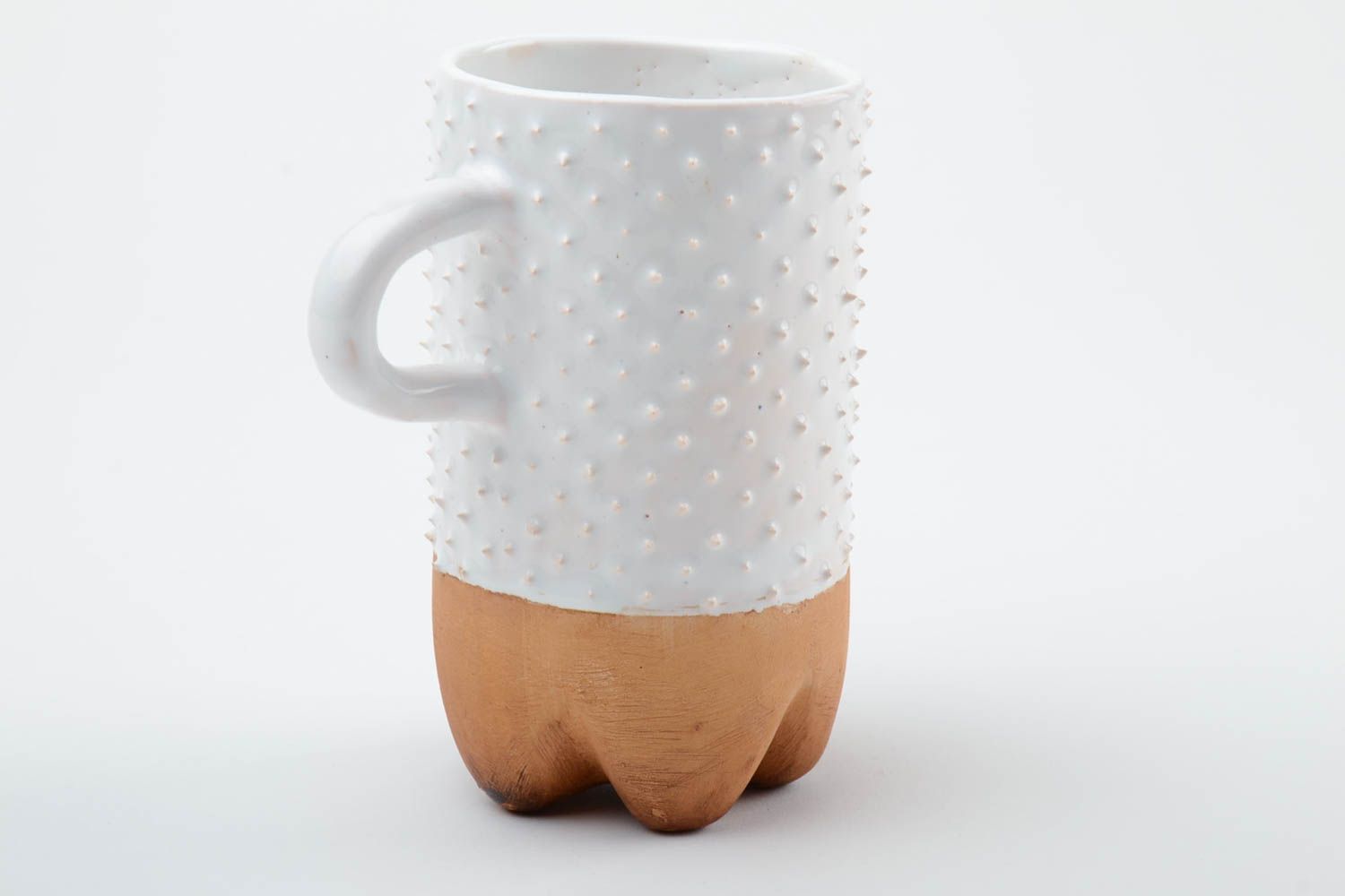 XL 18 oz clay cup in the shape of plastic bottle in white and beige color  photo 4