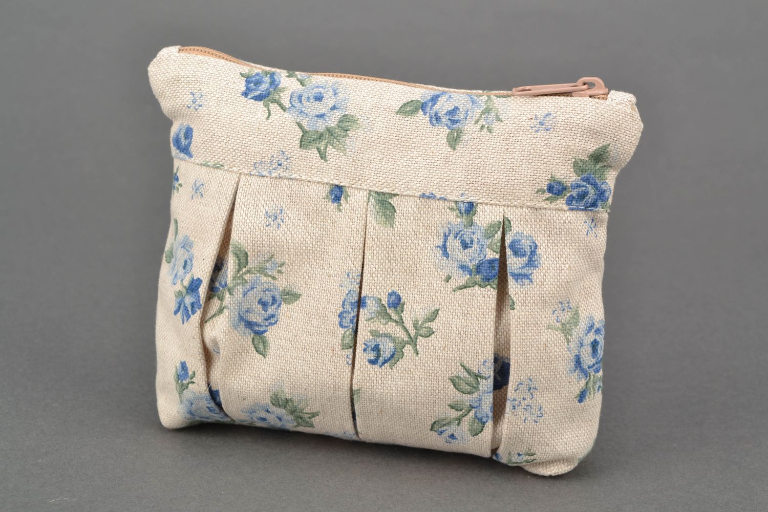 Trousse de beauté artisanale de tissu faite main Rose bleue photo 3