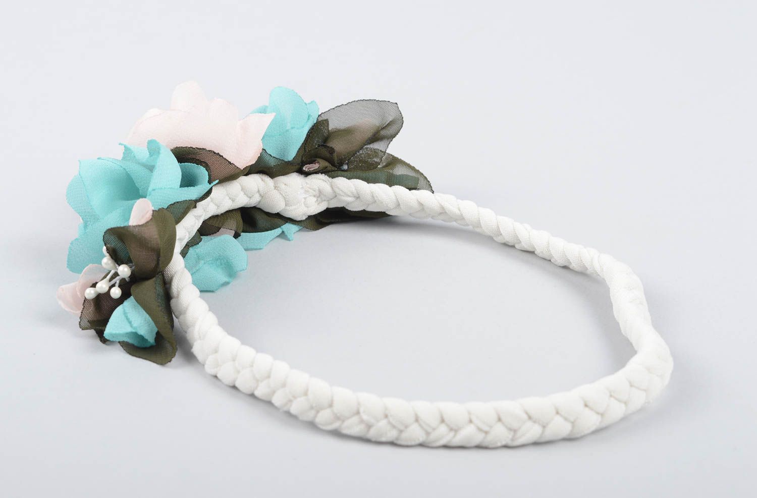 Beautiful handmade headband gentle flowers in hair small gifts hair style ideas photo 2