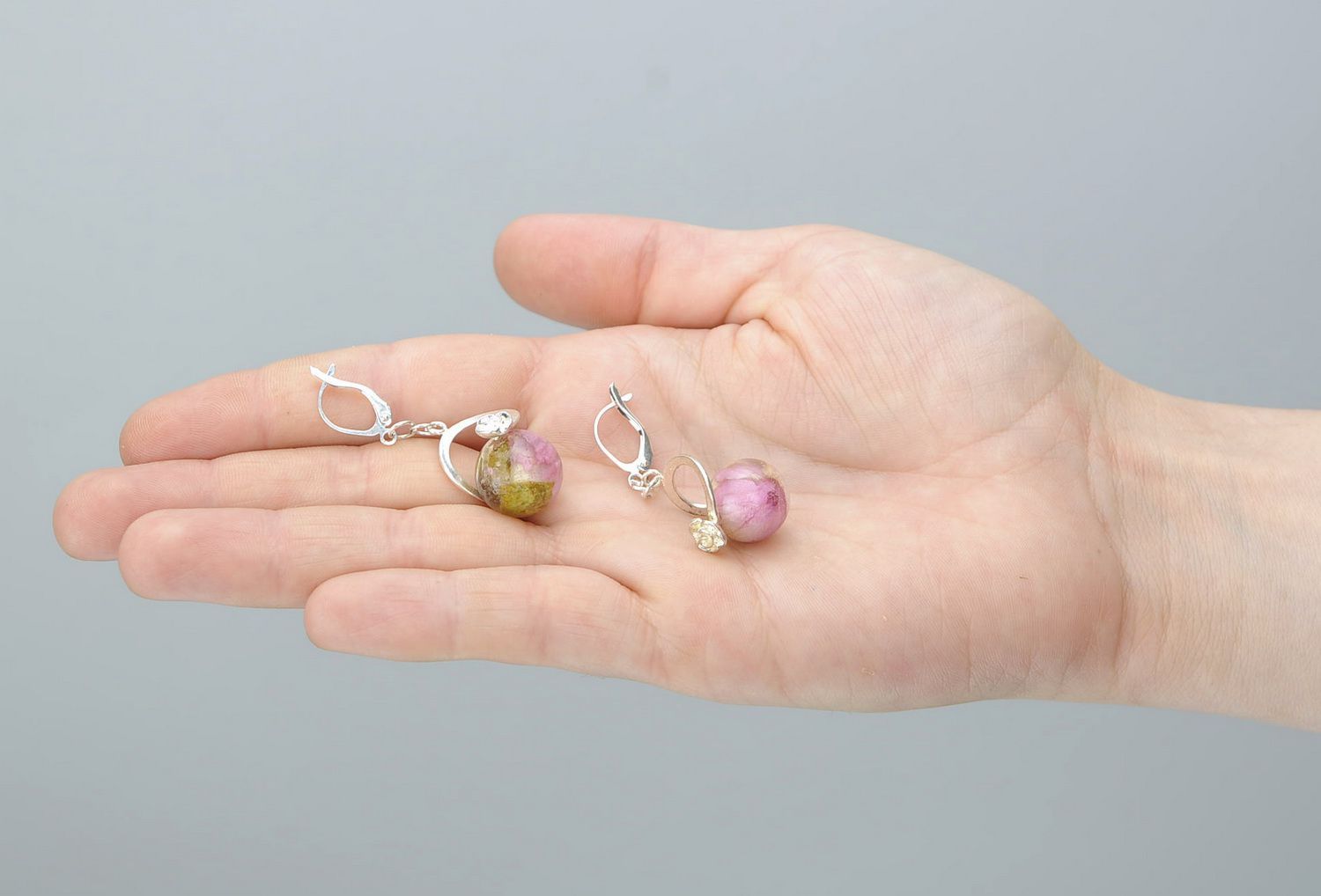 Earrings made from buds of a tea rose photo 5