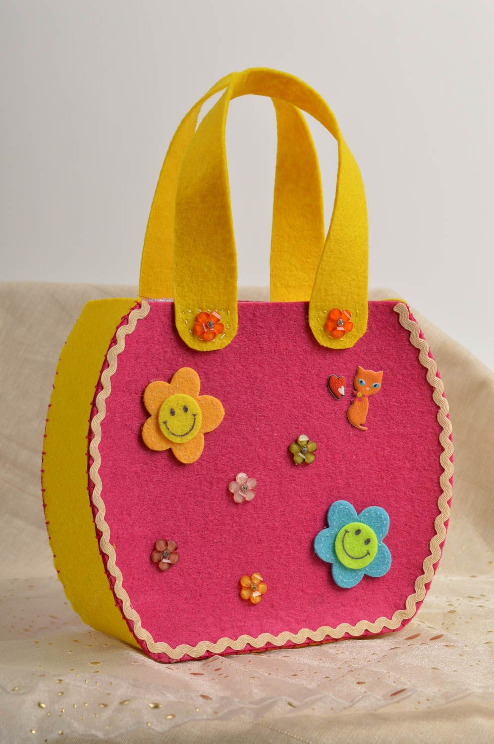 Сумка ручной работы сумка из фетра розово-желтая яркая сумки для детей фото 1