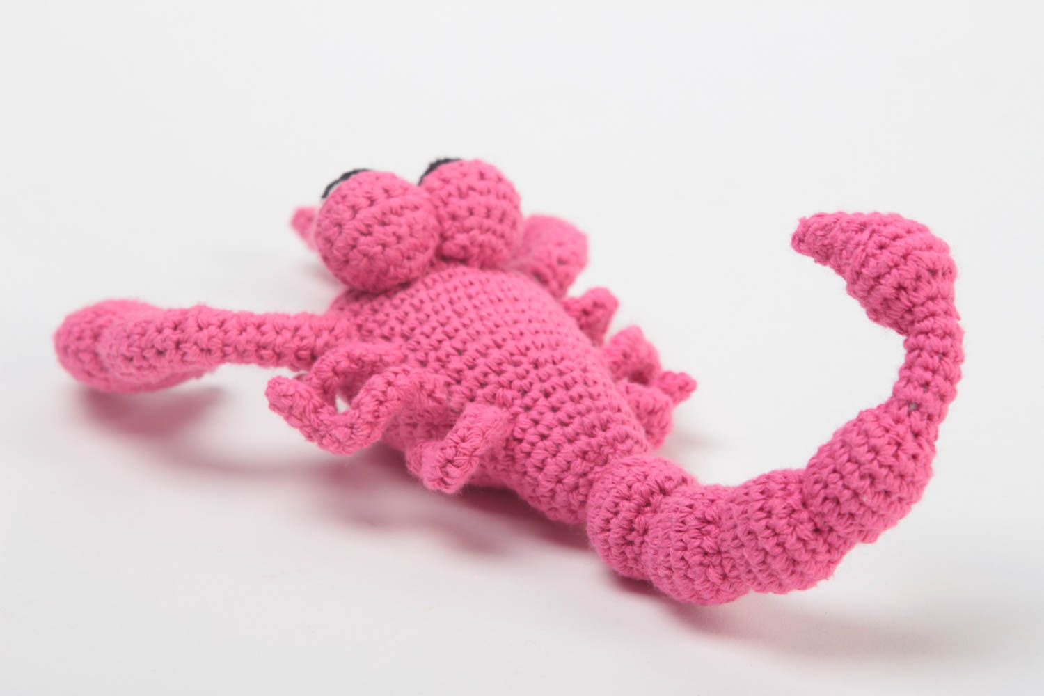 Мягкая игрушка ручной работы игрушка крючком детская игрушка розовая Скорпион фото 4