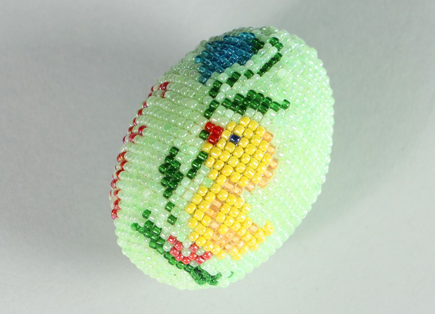 Easter egg made from beads Chicken photo 4