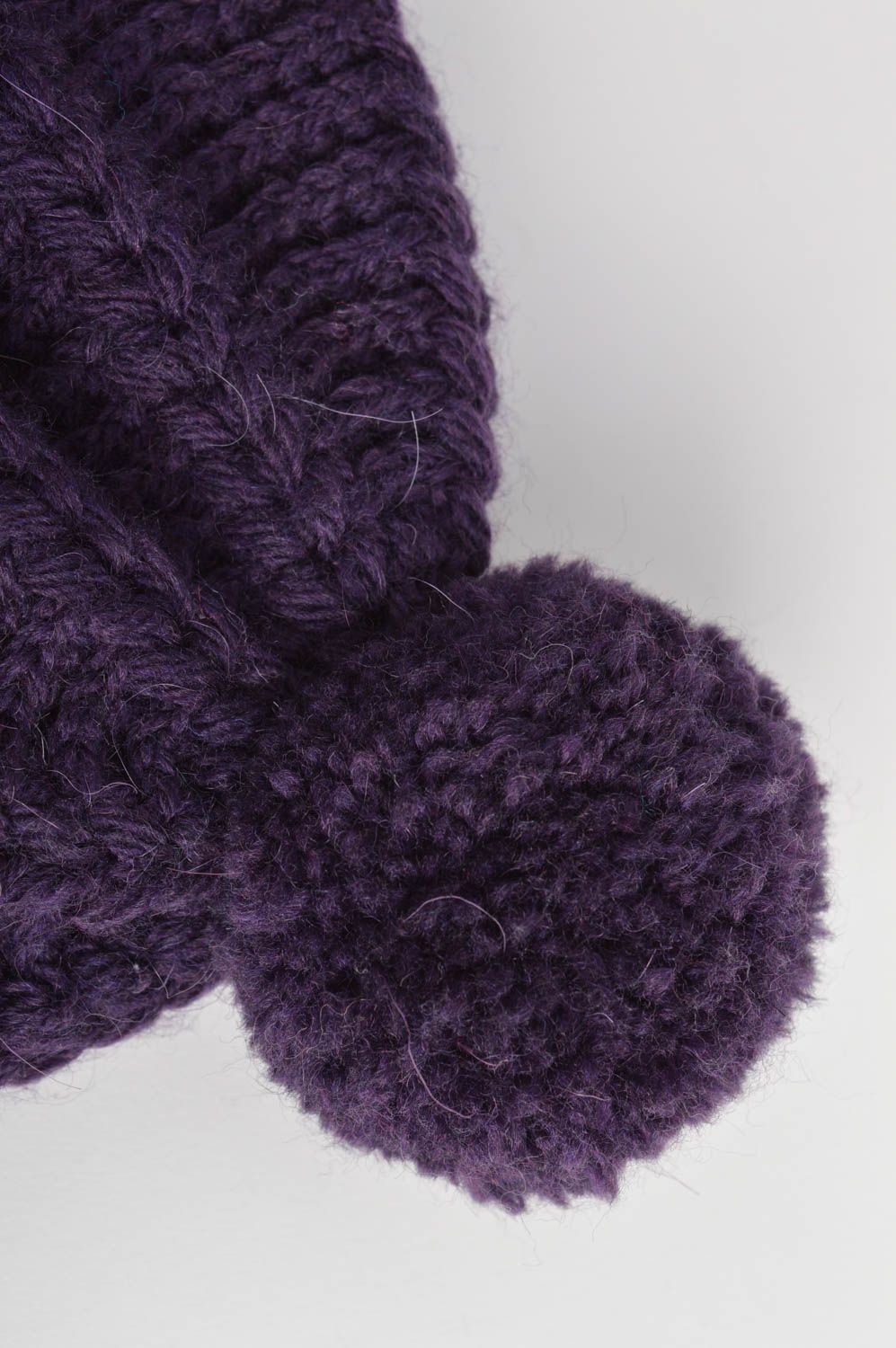 Bonnet tricot fait main Chapeau au crochet Vêtement enfant violet avec pompon photo 4