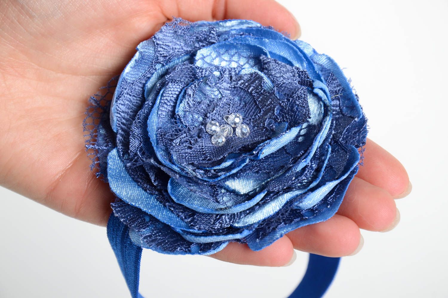 Handgefertigt Haarband Blumen Haarschmuck Blüte Accessoire für Haare in Blau foto 2